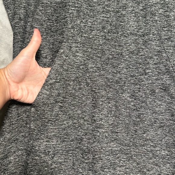 Outdoor Voices Lightweight Hoodie Women’s Large Grey Heathered Pocket Cloudknit - Picture 5 of 7